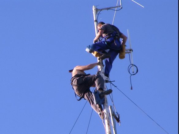 6319_429439040487036_1636384419_n