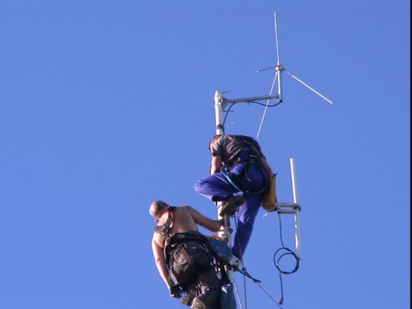 969971_429439147153692_1359102239_n